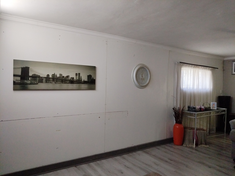 3 Bedroom Property for Sale in Cambridge West Eastern Cape